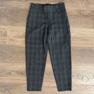 Banana Republic Factory black, gray plaid cropped skinny pants, XS